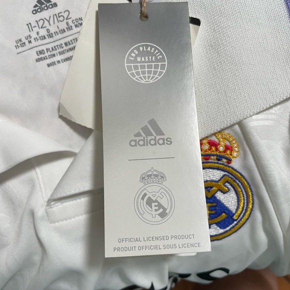 NWT Adidas Real Madrid Jersey - Picture 9 of 11